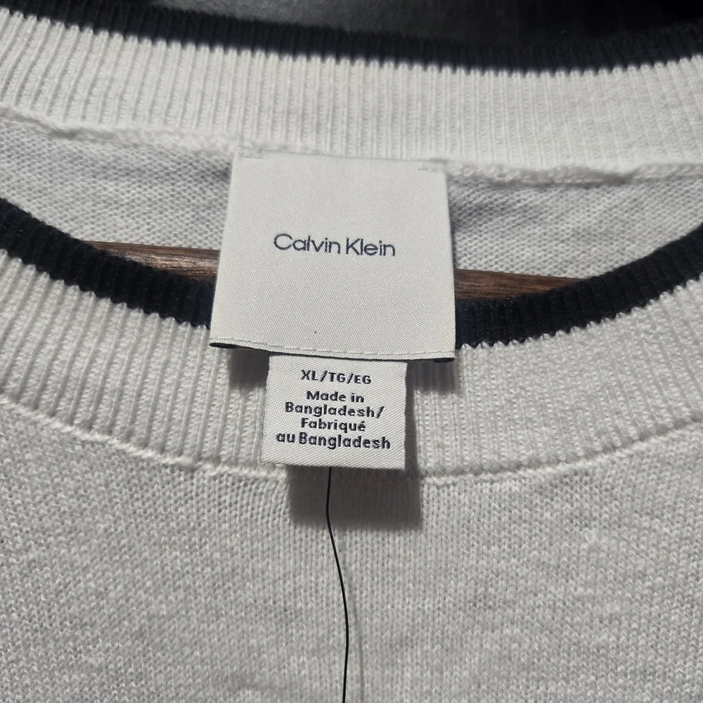 Calvin Klein Cream White Crewneck Sweater Black Contrast Trim 100% Cotton Sz Xl - Picture 8 of 8